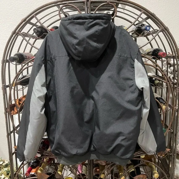 Men’s Bass Pro Shop Black and Gray Hooded Jacket - Picture 5 of 11